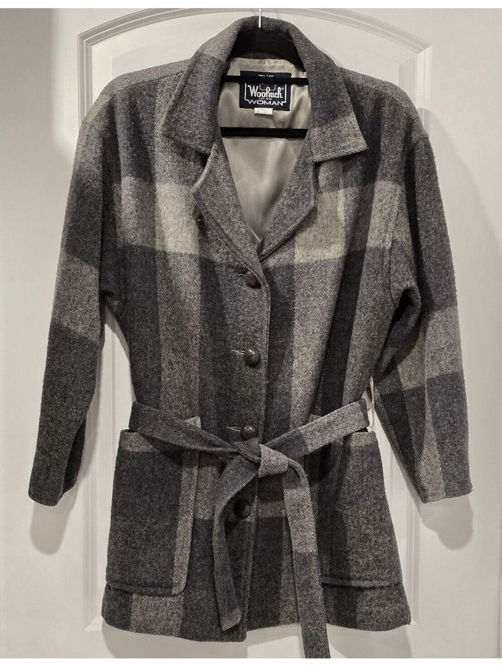 Vintage Woolrich Woman Plaid Belted Wool Coat Jacket Gray Black Sz Small